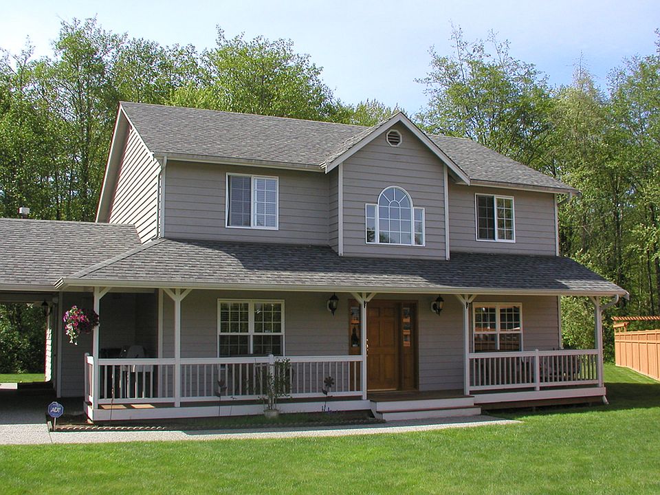 www.LamoureuxRealEstate.com
