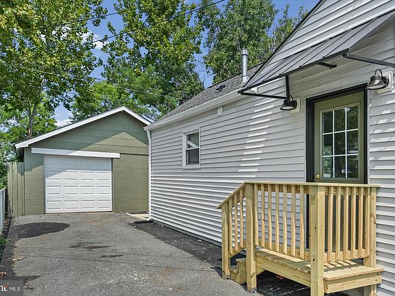 4th image of 1812 Kittyhawk Rd