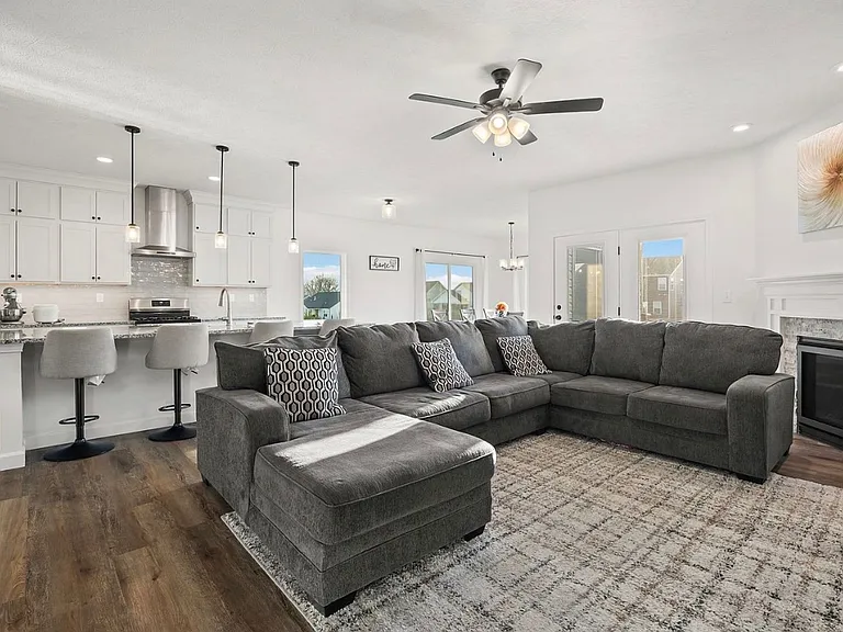 5335 Daffodil Dr — Photo 11