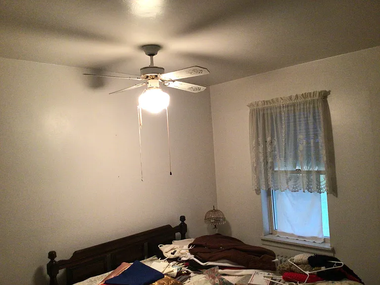 865 Grant St — Photo 7