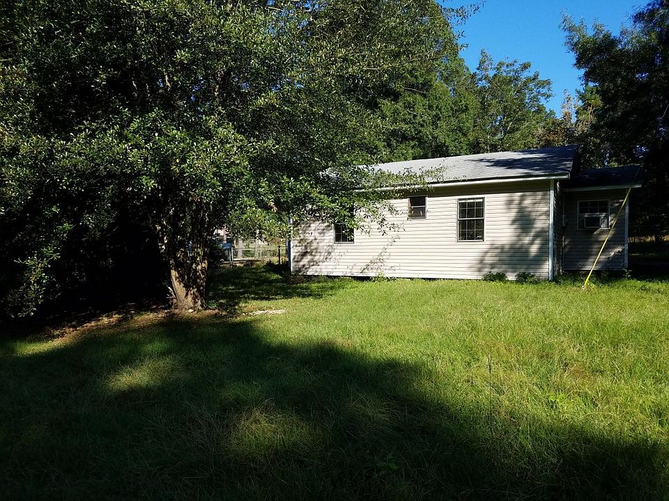 2nd image of 5934 Hart Ln