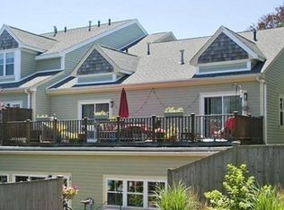 214 Atlantic Ave APT 4, Hull, MA 02045