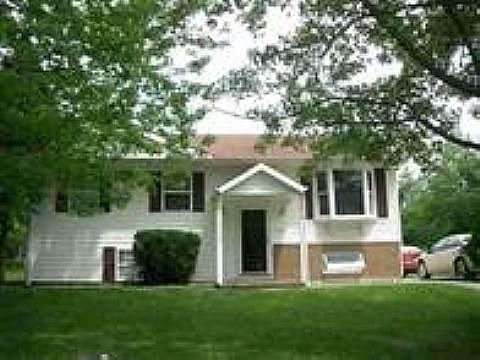 2nd image of 615 Airedale Dr