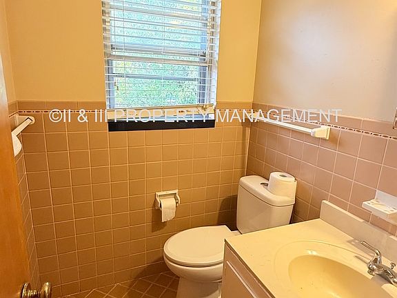 5th image of 7718 Terrace St
