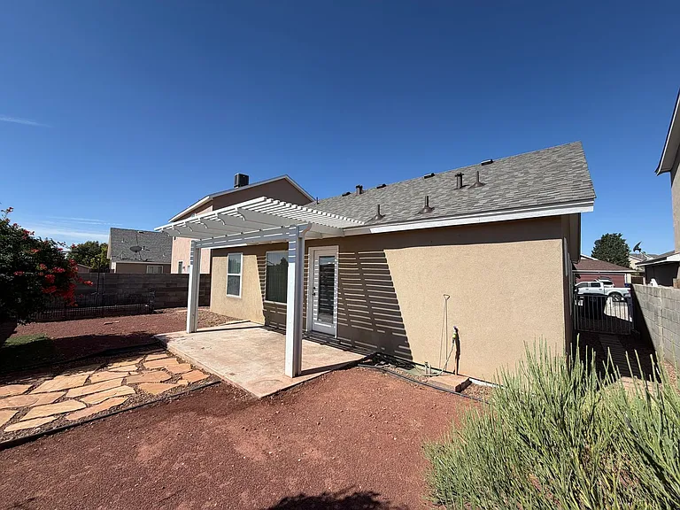 10540 Calle Merida NW — Photo 30