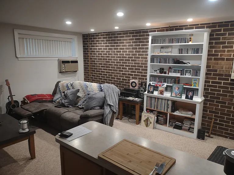 525 N Jackson St #3 — Photo 4