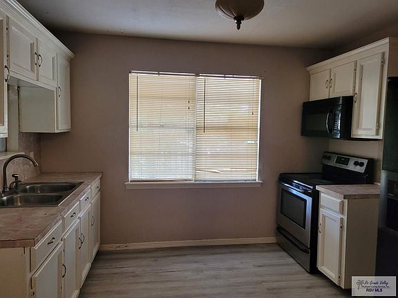 4th image of 1354 Calle Planeta