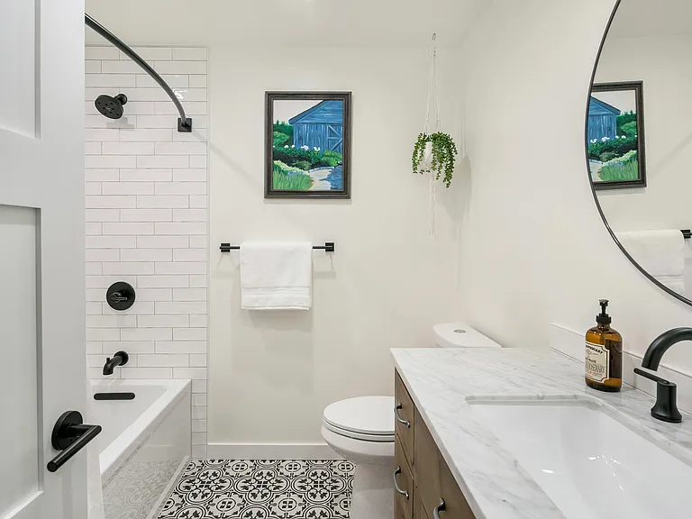 Bright bathroom.