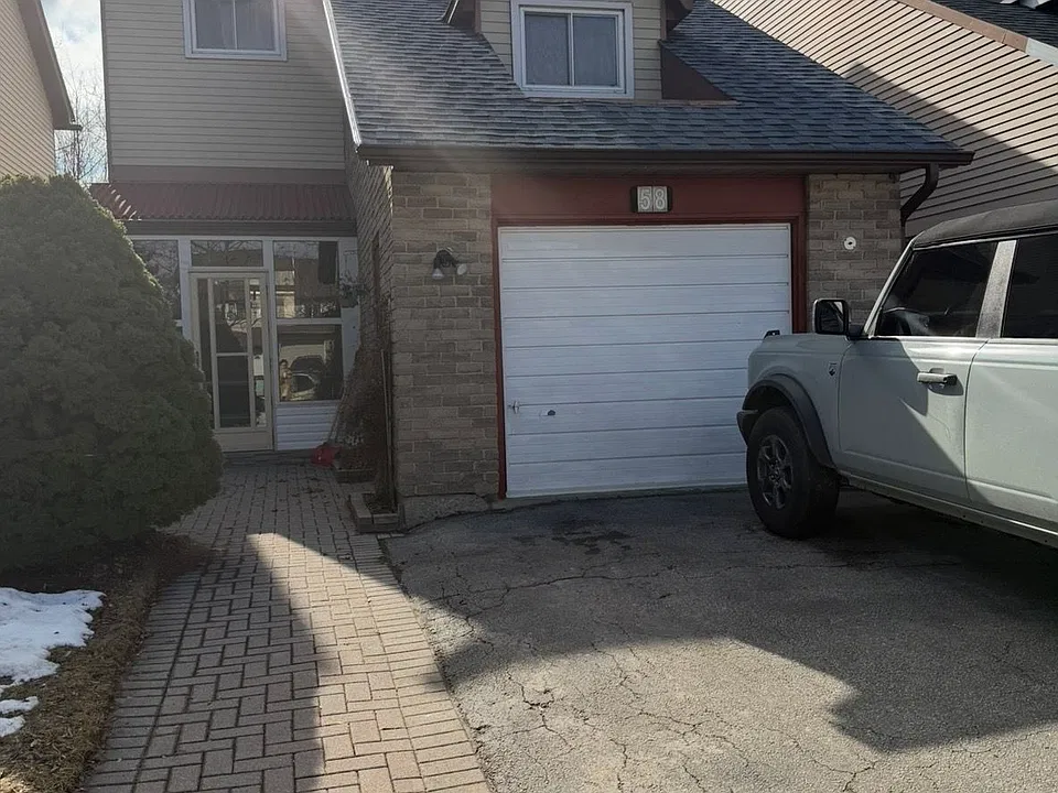 58 Muirlands Dr