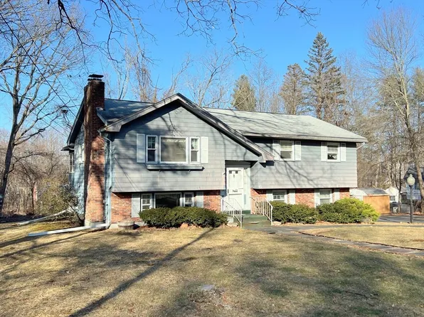 6 Purcell Dr, Chelmsford, MA 01824