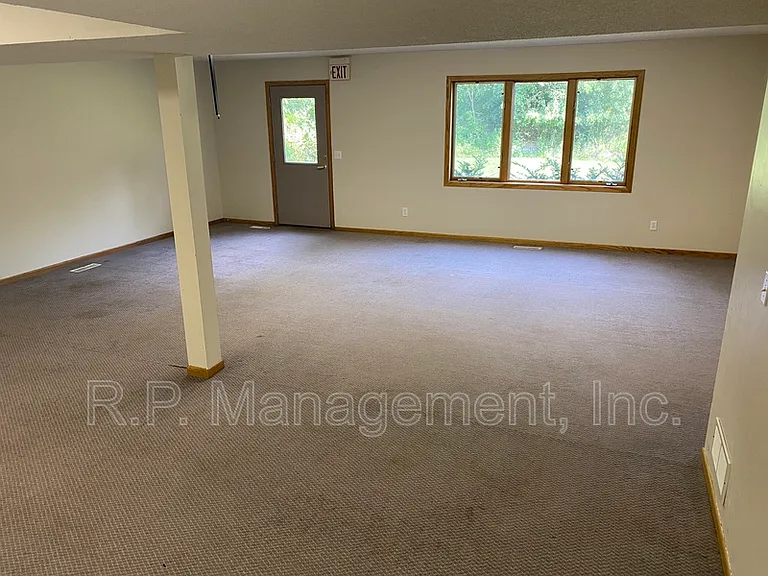 4626 Linnea Ln — Photo 44
