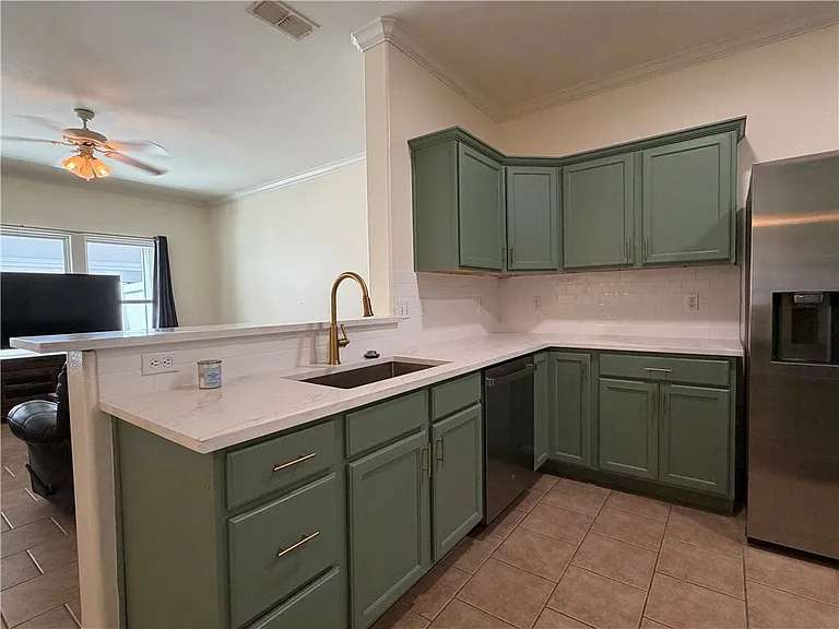 14901 Windward Dr — Photo 13