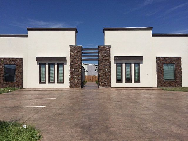 1st image of 215 Fig Dr APT 2