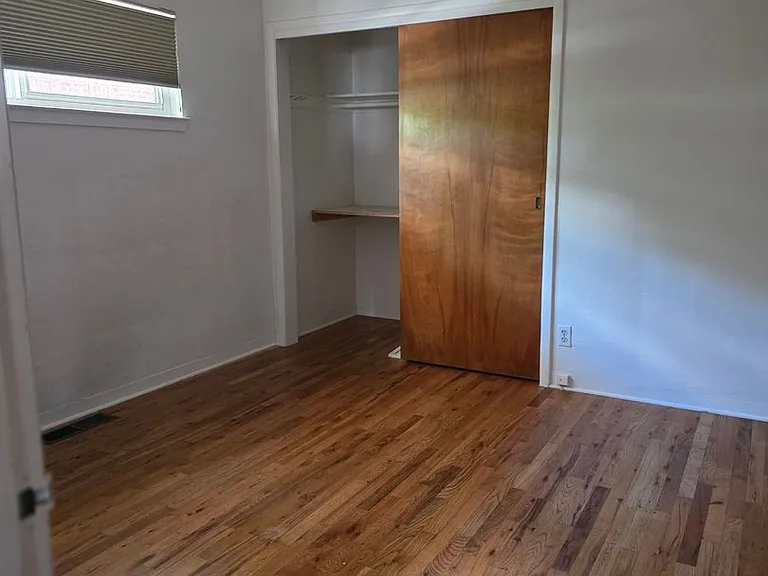 1227 S Arlington Ave — Photo 9