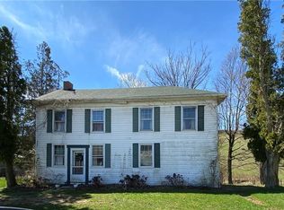 883 Dunn Station Rd, Prosperity, PA 15329