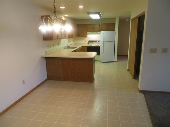 385 Main St #11