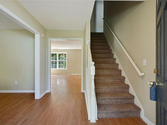 3rd image of 513 Plantation Creek Dr
