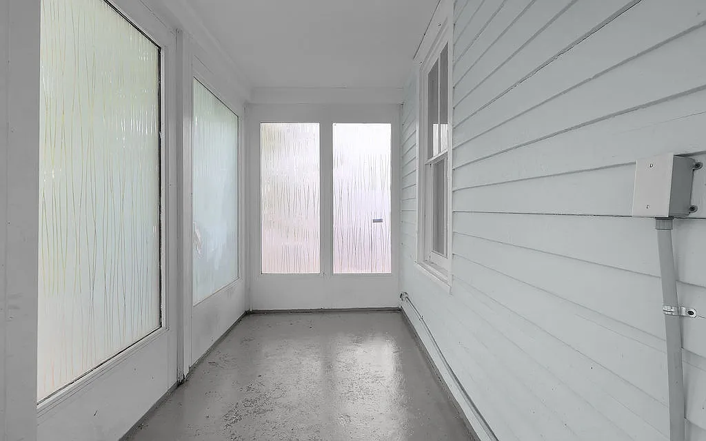 3 bed, 708 sqft, $1,495 — Photo 4