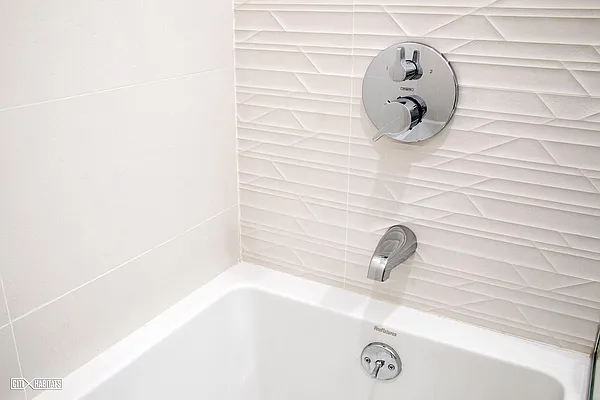 Sold by Citi Habitats | media 21