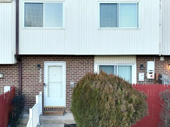 3728 Twin Lakes Ct, Windsor Mill, MD 21244