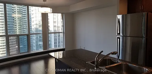 208 Queens Quay W Photo 1