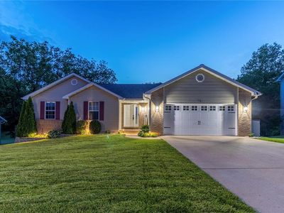 18 Englewood Dr, Glen Carbon, IL, 62034