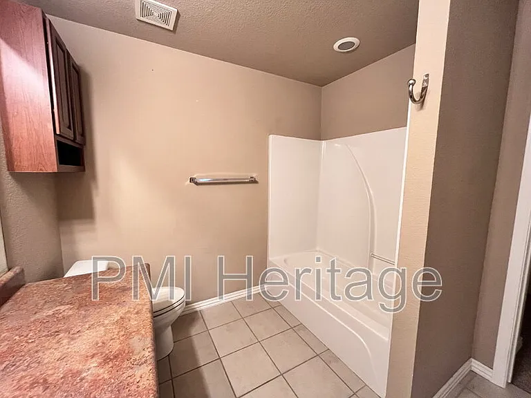 3200 SW Windrift Ave #1 — Photo 13