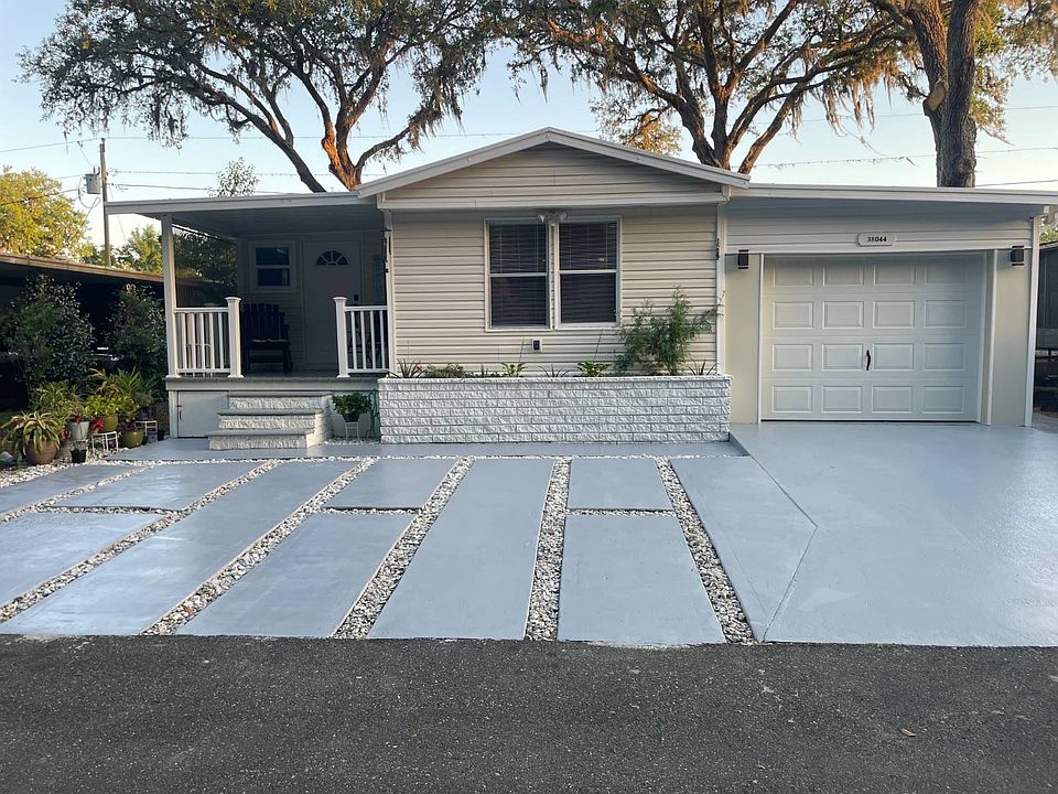 1st image of 38044 Wren Rd