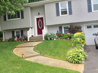 74 Westbanks Ct, Springfield, MA 01118