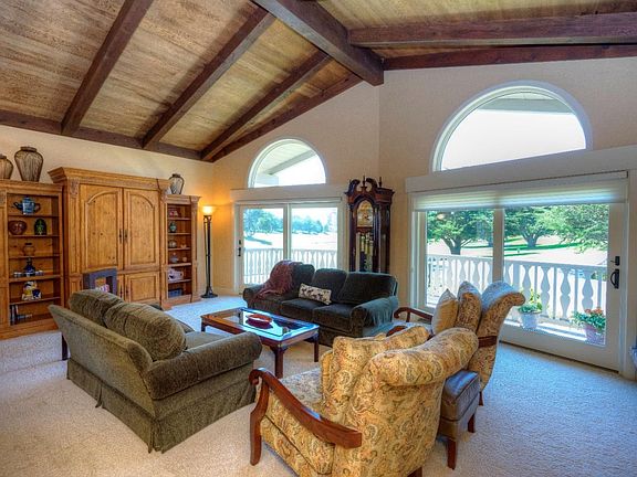 5th image of 320 Saint Andrews Ln