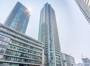 4070 Confederation Pkwy #4403, Mississauga, ON L5B 0E9