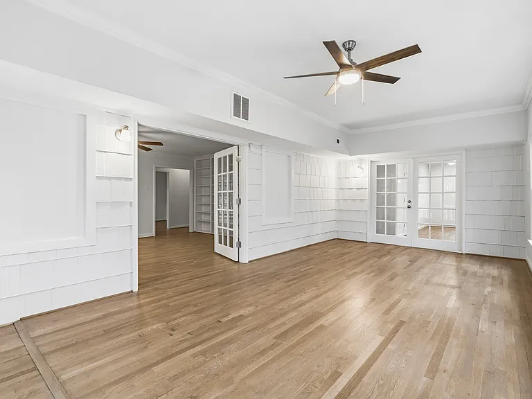 1504 Homestead Rd — Photo 22