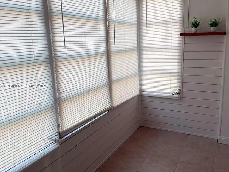 2541 Aragon Blvd #113 — Photo 10