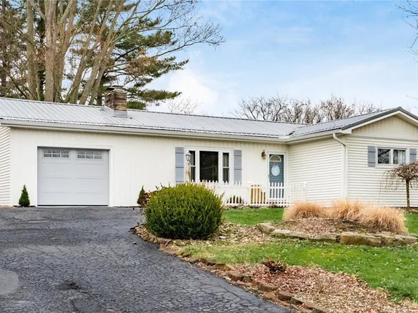 2850 Boggs Rd, Zanesville, OH 43701