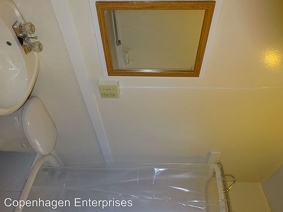 5th image of 507 E 14th St APT 26
