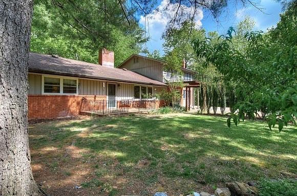 1st image of 1413 Strawberry Ln