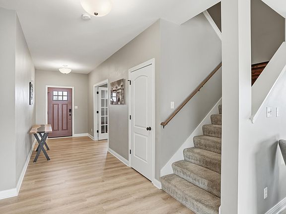 4th image of 5831 Huron Dr