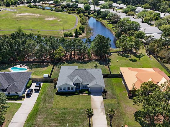 3rd image of 621 E Shipwreck Rd