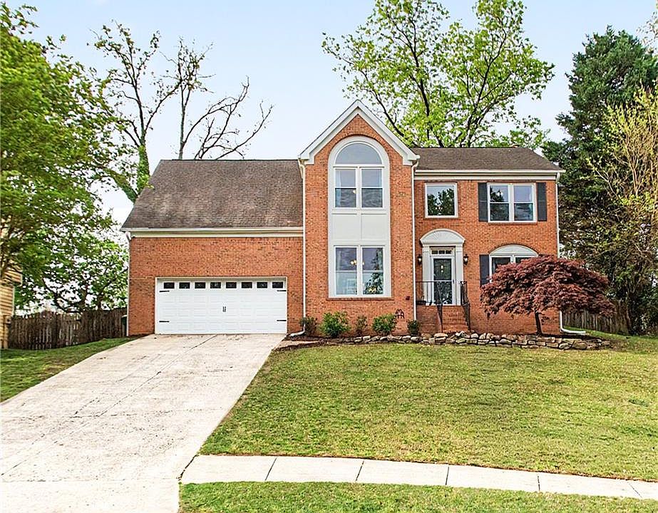 1st image of 2198 Whitehall Dr NE