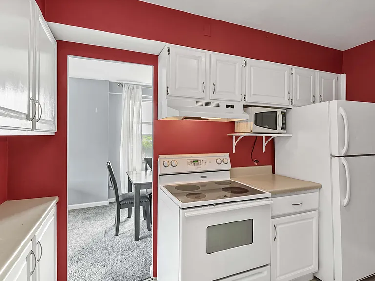 11850 Edgewater Dr #820 — Photo 16