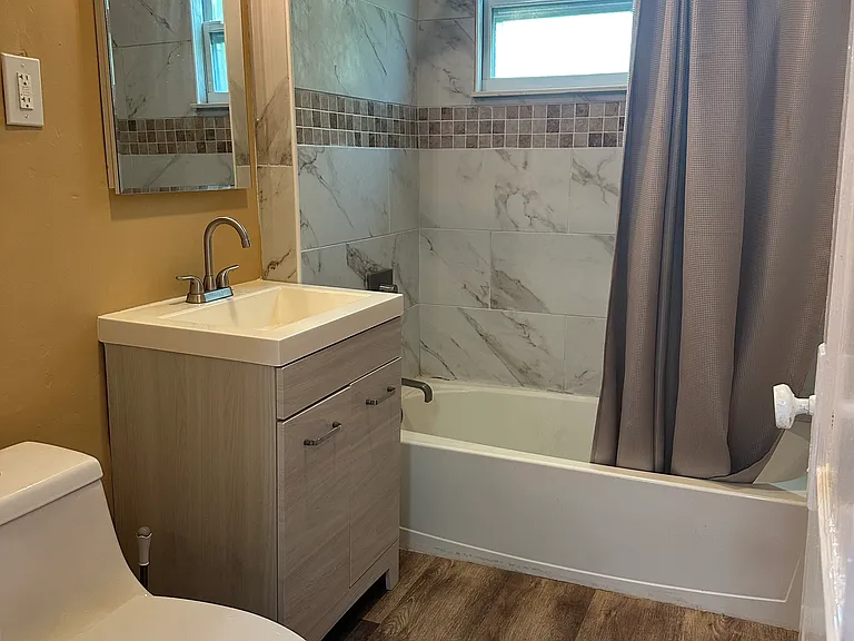 124 S Oleander Ave #4 — Photo 11