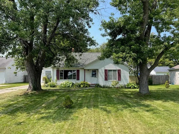 1403 Passolt St, Saginaw, MI 48638