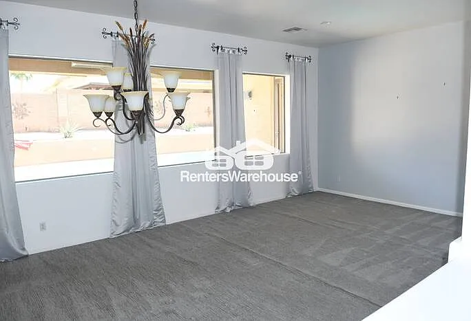 6027 N 133rd Dr — Photo 4
