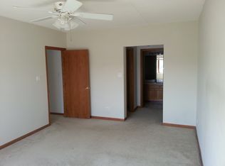 14 S Ashland Ave APT 201, La Grange, IL 60525