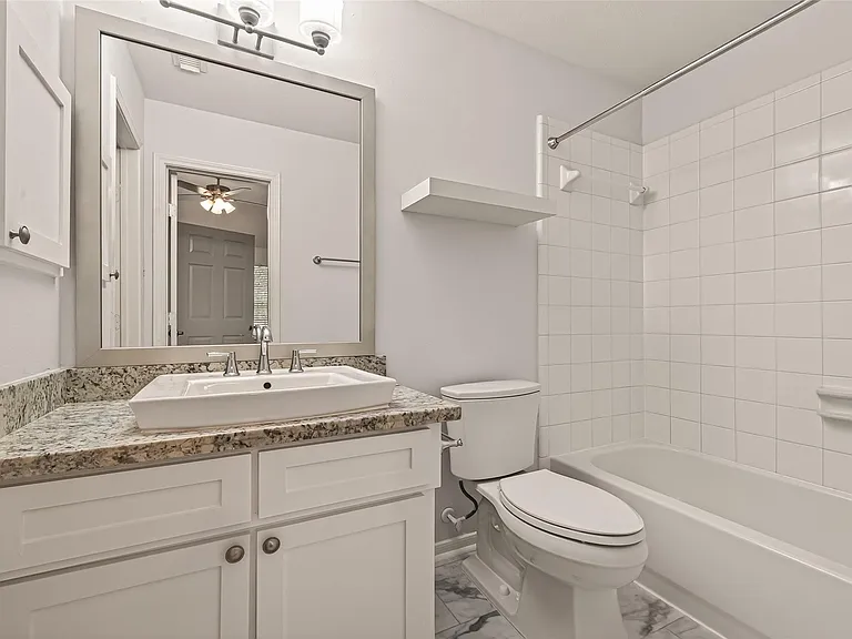 22411 Kendall Shay Ct — Photo 40