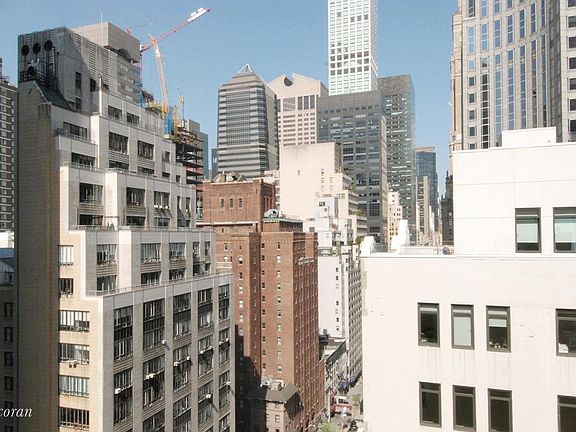 3rd image of 153 E 57th St APT 21C