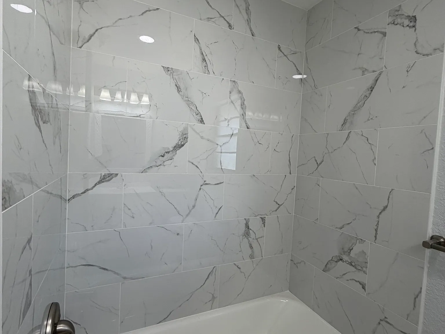 3 bed, 1153 sqft, $2,200 — Photo 3
