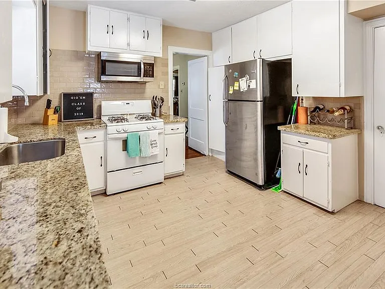 1206 Walton Dr #HOUSE — Photo 12