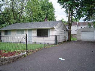 18904 NE Couch Ln, Portland, OR 97230
