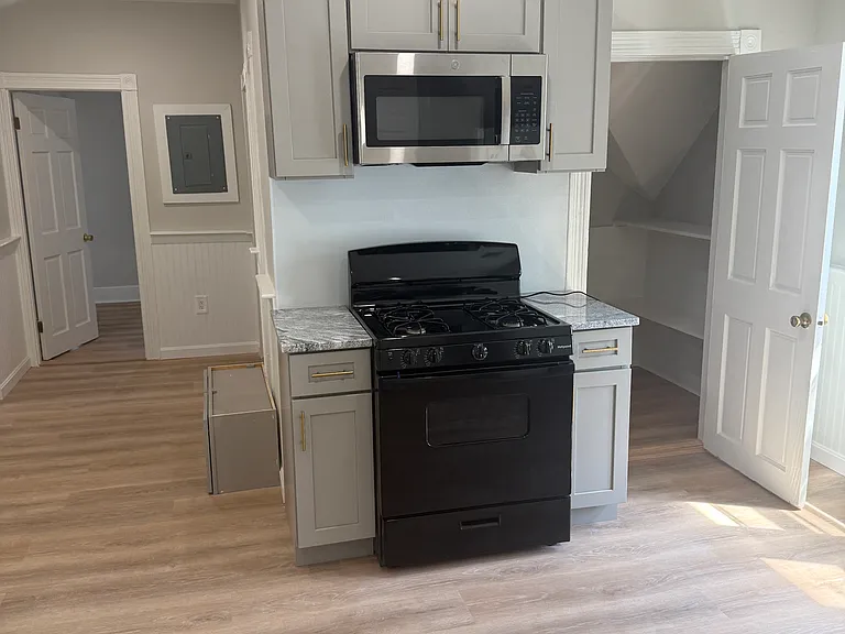 138 Wendell St #3 — Photo 11